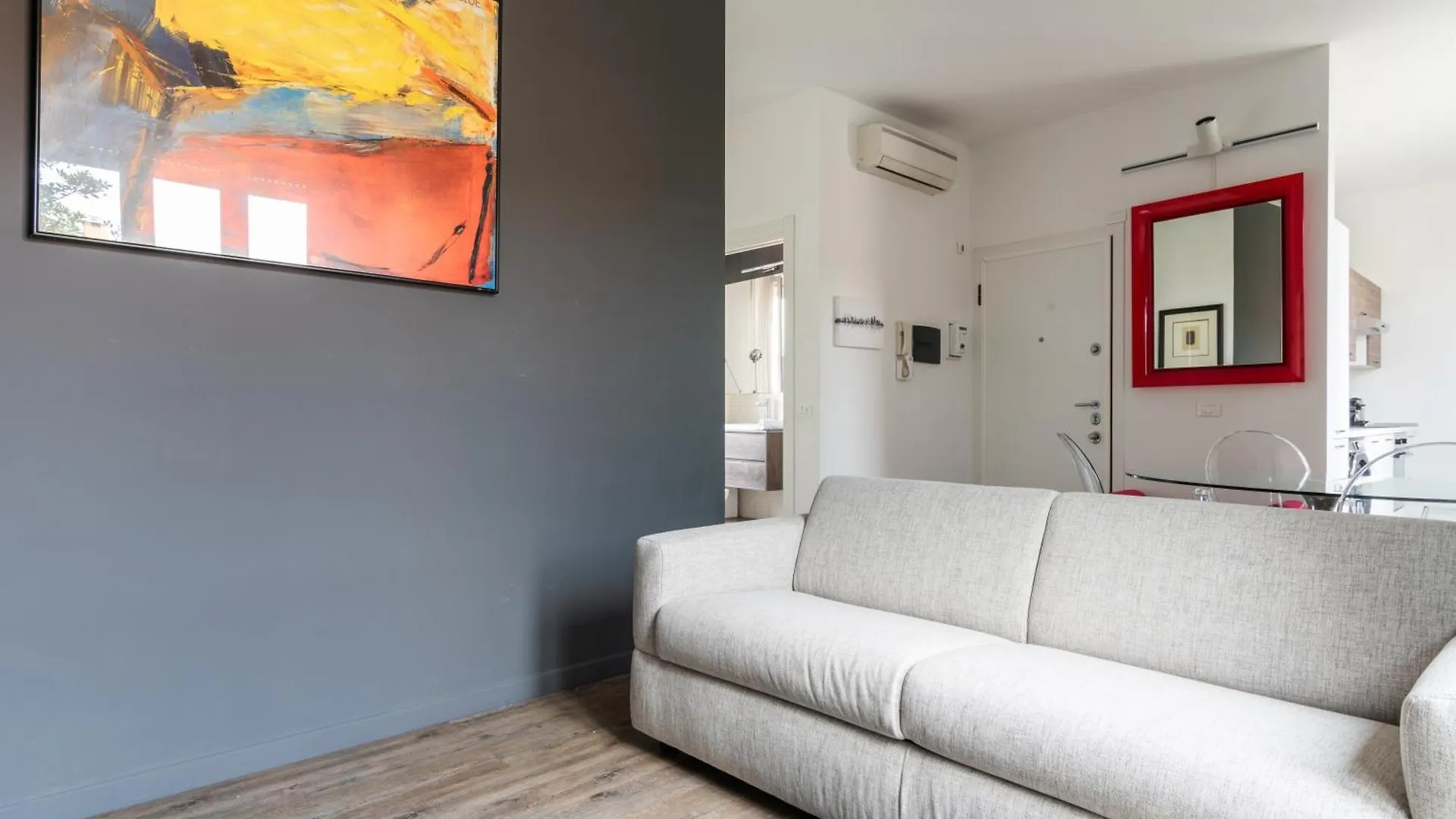 Apartment Favoloso Bilocale Con Terrazza Nel Cuore Di Milano Italy