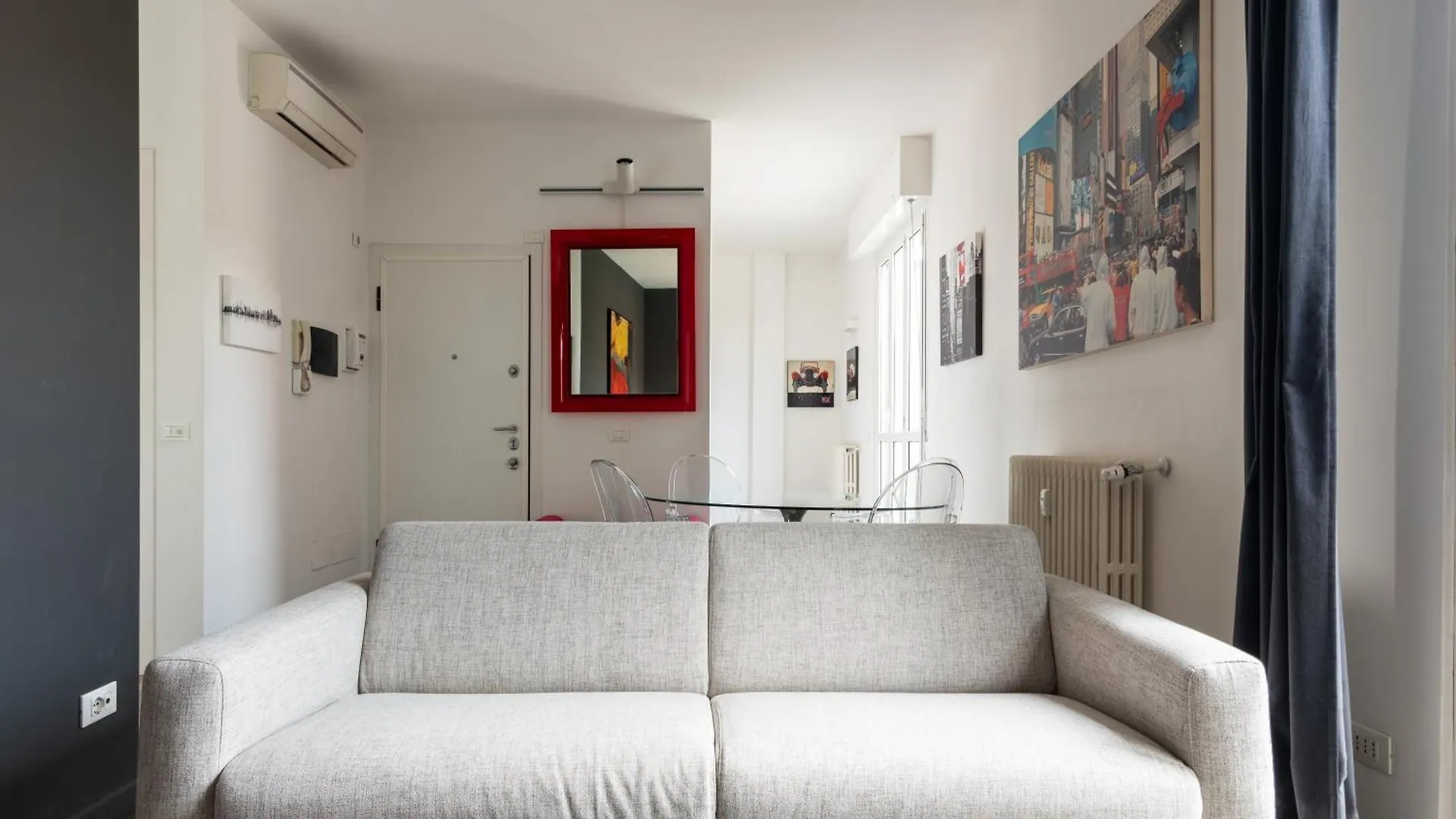 Favoloso Bilocale Con Terrazza Nel Cuore Di Milano Italy